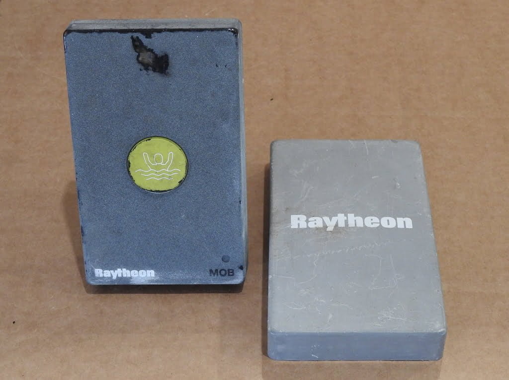 Mob knapp man över bord